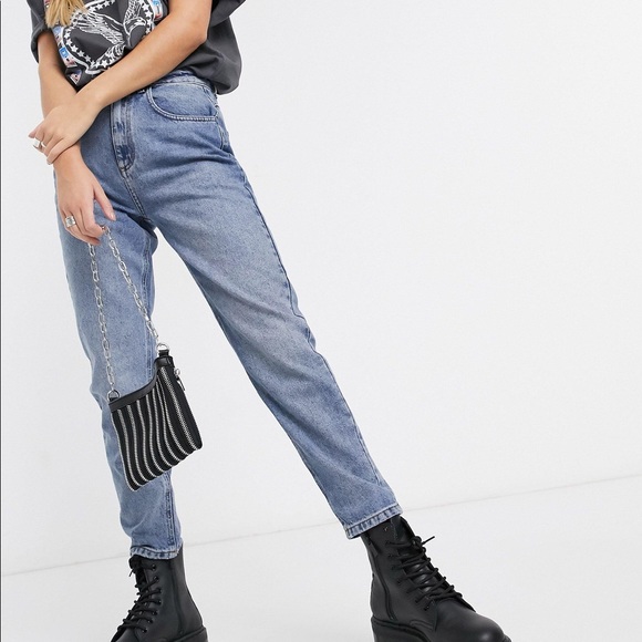 Reclaimed Vintage The ‘89 Slim Tapered Leg Jean in vintage mid stone wash W26 - Picture 2 of 3